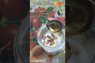 High Protein MilkShake #shorts#bananashake#proteinshake#healthyrecipes #trending#viral