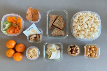 20 SNACKS Every Vegan should know to make LIFE EASIER + FREE Snack Guide!