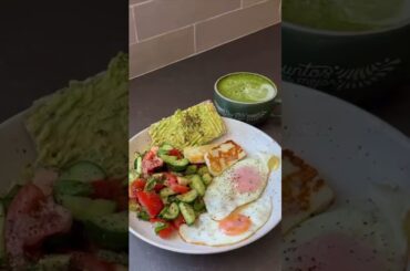 Make Breakfast With Me. #dietbreakfast #explorepage #healthybreakfastrecipes #viral #food #yummy