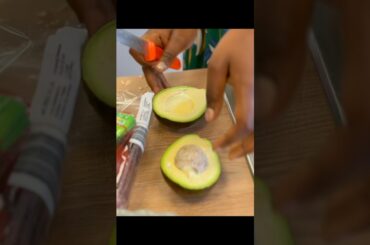 Avocado salad made easy, your kids would love it #avocado #salad #healthy #fyp #trending