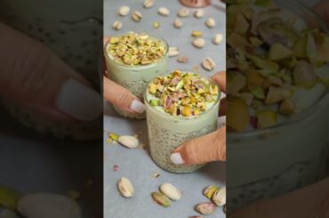 YUM! Pistachio overnight oats recipe! #healthyrecipes #overnightoats  #easyrecipe