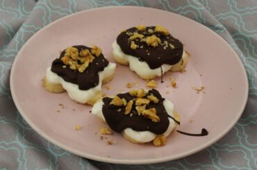 Chocolate Banana Froyo Clusters | Easy & Healthy Snack Recipe!