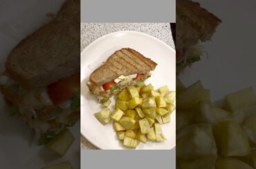 Hi guys,I made healthy sandwiche for my  hubby#food #trending #recipe #shortsvideo#sandwich#explore