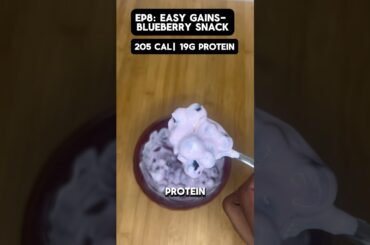 Easy blueberry snack #shorts #lowcalorie #proteinfood #easyrecipe #dessert #snacks #food #fitness
