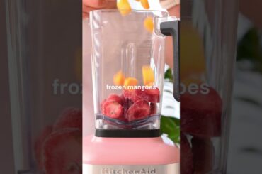 Healthy THICK Breakfast Smoothie 17G Protein   #healthyrecipes #highprotein #breakfastideas