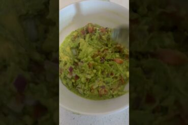 Healthy Avocado spread | Avocado Toast Recipe | Easiest Guacamole Recipe | Avocado sandwich recipe