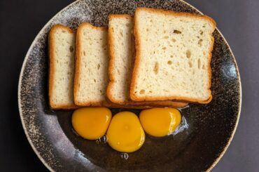 Just Pour Eggs on Bread Result Will be Amazing! Simple Breakfast Recipe/Healthy Cheap & Tasty Snacks