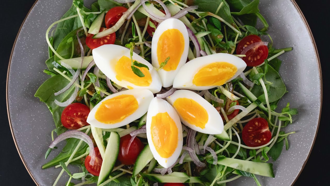 Spinach Egg Tomato Salad Recipe | Healthy Lunch Idea with Balsamic Dressing Spinach Egg Tomato Salad Recipe | Healthy Lunch Idea with Balsamic Dressing