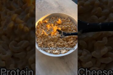 Protein Mac & Cheese for under 400 cals | healthy Kraft Dinner!
