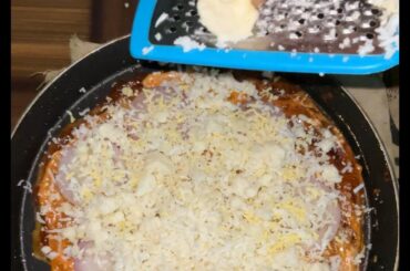 Healthy pizza recipe #shorts #pizza #healthy #food #foodie#viral #trending #cheesey #streetfood