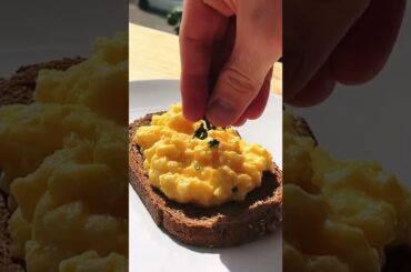 Easy Scrambled Eggs For Students