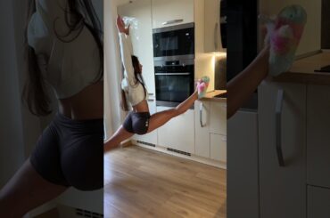 healthy and tasty! #food #healthy #tasty #shortfeed #shorts #split #gymlife #motivation #acrobatics