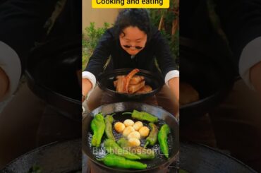 cooking & eating food#mukbang #cooking#video#viral#lunch #prawns#chicken#new#shorts@BubbleBlossom___