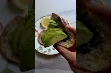 An Aussie classic #food #foodie #healthy #breakfast #vegemite #foodie #shorts #aussie