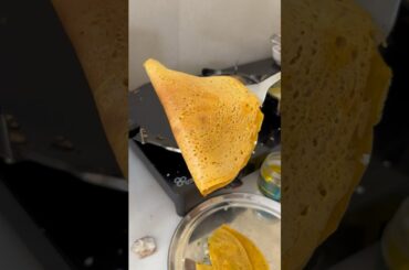 Paneer Aur Veggies Se Bhara Besan Ka Chilla Healthy Breakfast Recipe #healthybreakfast #besankachila