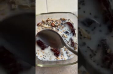 Shilpa Shetty Weight loss Recipe |Oats Smoothie with dry nuts and fruits #weightlosssmoothie#healthy