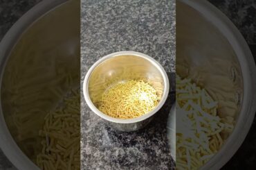 Instant Kachori | Sooji Poha Kachori Recipe | Indian Masala Kachori | #kachori #recipe #short #viral