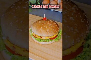 The Ultimate Classic Egg Burger: A Timeless Favourite #shorts #trending #burger