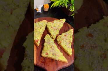 Avocado Toast Recipe | Healthy & Quick Breakfast Recipe | #shorts #youtubeshorts #avocadorecipes