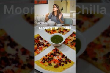 Janhvi Kapoor's Favourite Healthy Moong Dal Chilla Recipe #shorts #janhvikapoor #shortsfeed  #recipe