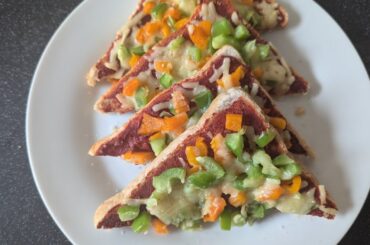 Bread Pizza Recipe||Healthy Recipes ||#Easy Recipe #Bangladesh UK Vlogger Razia