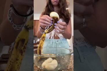 Cinnamon swirl banana cake #healthyfood #recipe #healthy #recipes