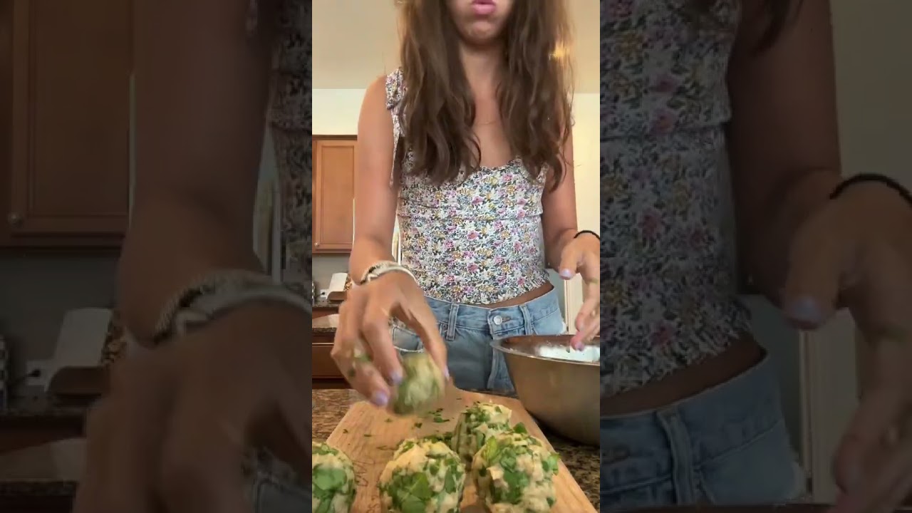 Chicken meatballs #healthy #dinner #dinnerideas #meatballs #recipe #recipes Chicken meatballs #healthy #dinner #dinnerideas #meatballs #recipe #recipes