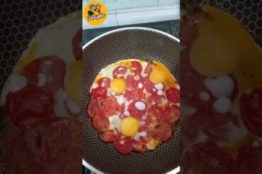 omelette making #food #persian #youtubeshort #asmr #healthy #recipe