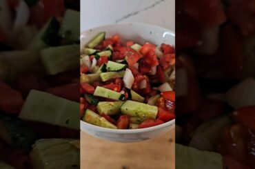 Making Healthy Salad #recipe  #foodmaking #delicious #healthy #shorts