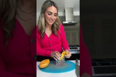 The only way to cut a mango #healthyrecipes #hack #cookingtips