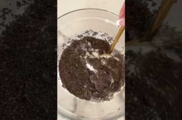 Easy healthy breakfast idea with overnight chia yogurt and fresh berries #Back2Shop #breakfast