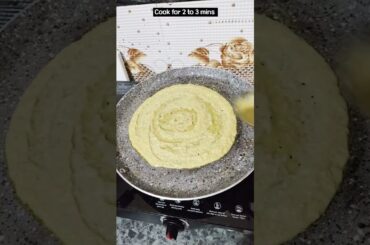 Healthy Breakfast Recipe  | Cheese Moong Dal Chilla ki Recipe #viralvideo #shortvideo #youtubeshort