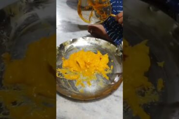 Pulp extraction of palm fruit. #healthyfood,#easywaytomake,#healthy