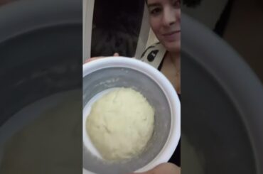Airline passenger makes sourdough bread on flight to Spain to give to her sister