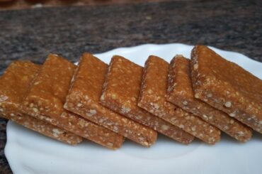 Only Two Ingredients | Sweet Recipie | Very quick and Easy | Peanut Chikki | Crushed Peanut Chikki