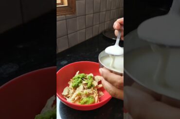 Bachi hui Roti se bnaye tasty delicious Chat #recipe #chatpata  #chat #shorts