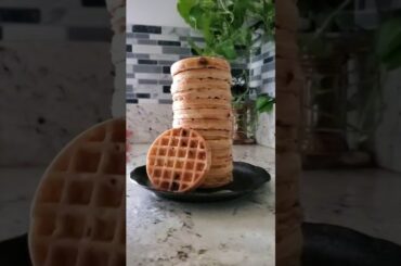 Healthy Waffle Tower, Freezing Time #shortvideo #healthy #food #breakfast