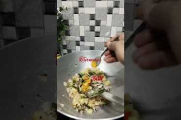 How to make the easiest Poha|| Healthy breakfast recipes||Poha recipe#shortsfeed#shorts#viralshorts