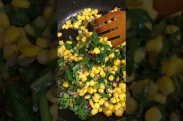 Easy,healthy and quick pulav.#cornrecipe #palakpulao #lunchrecipes #healthyrecipes #pulaorecipe