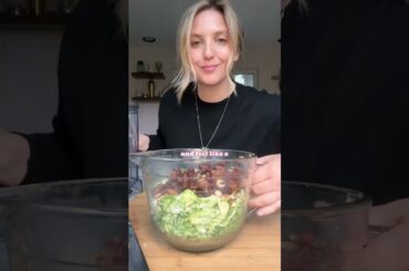 Broccoli & Brussel Sprout Salad | Gut Health Recipe | Cycle Syncing Challenge | Plant Based Recipes