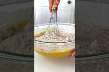 Healthy Pumpkin Banana Bread #pumpkinbread #healthybaking #healthyeating