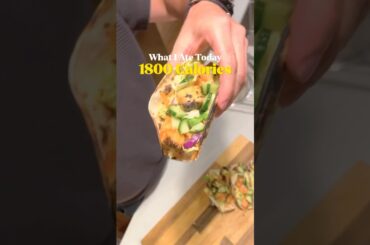 Here’s a high protein, flavourful 1800 kcal day for you if you need some ideas (ep. 5)