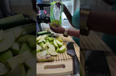 Green Juice is THAT GIRL! #juicingforweightloss #juicingtutorials #youtubehighfive