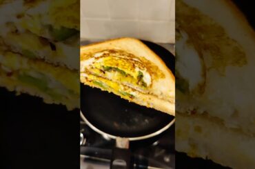 Breakfast Egg Sandwich Hack | One Pan Egg Toast | Healthy Egg sandwich #shorts #eggsandwich