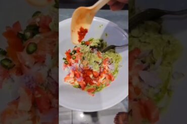 Yummmmyyyyy for tummmmyyyyyy.... avacado toast #food #sandwich #avacados #healthy#healthylifestyle