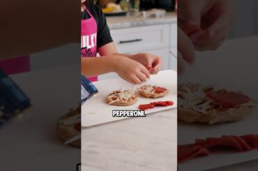 Healthy English Muffin Mini Pizzas! #shorts