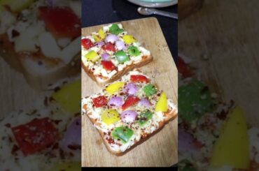 5 mins Instant Snacks Recipes in Tamil/Bread Pizza recipes/How to make Bread Pizza on Tawa Recipes