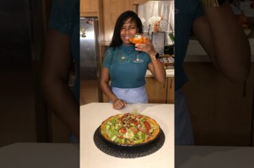 House salad with balsamic vinaigrette #enjoy #cooking #salad #healthy #wine