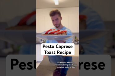 Craving a quick healthy snack? Try this pesto caprese toast #Recipe #Cooking #ForYou #FYP
