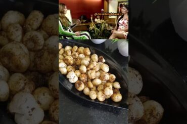 Raveena Tandon ka low calorie snacks - Roasted Makhana #shorts #snacks